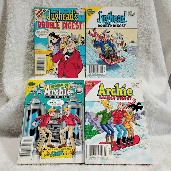 Group of 4 Assorted Jughead/Archie Double Digest Magazines by Archie Comics!! - Picture 1 of 2